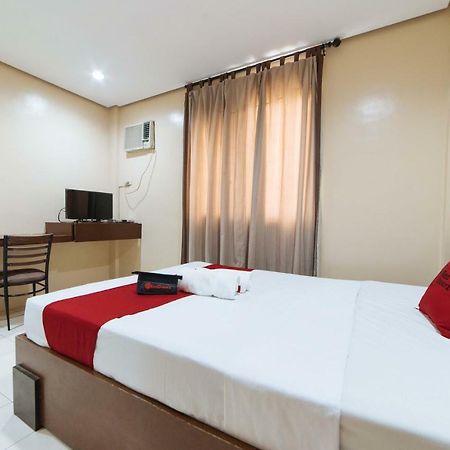 เรดดอร์ซ เนียร์ โอลองกาโป บัสเทอร์มินัล Hotel ภายนอก รูปภาพ