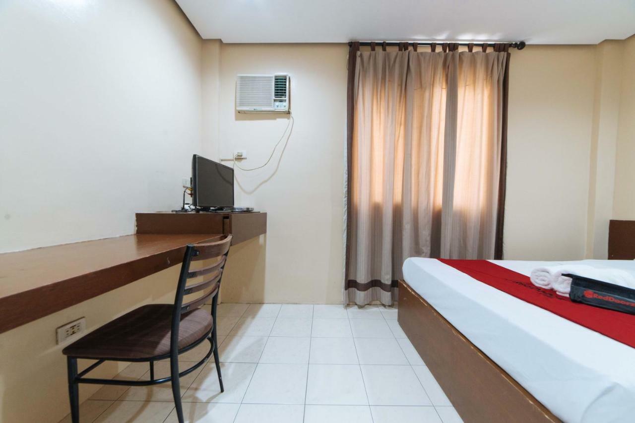 เรดดอร์ซ เนียร์ โอลองกาโป บัสเทอร์มินัล Hotel ภายนอก รูปภาพ