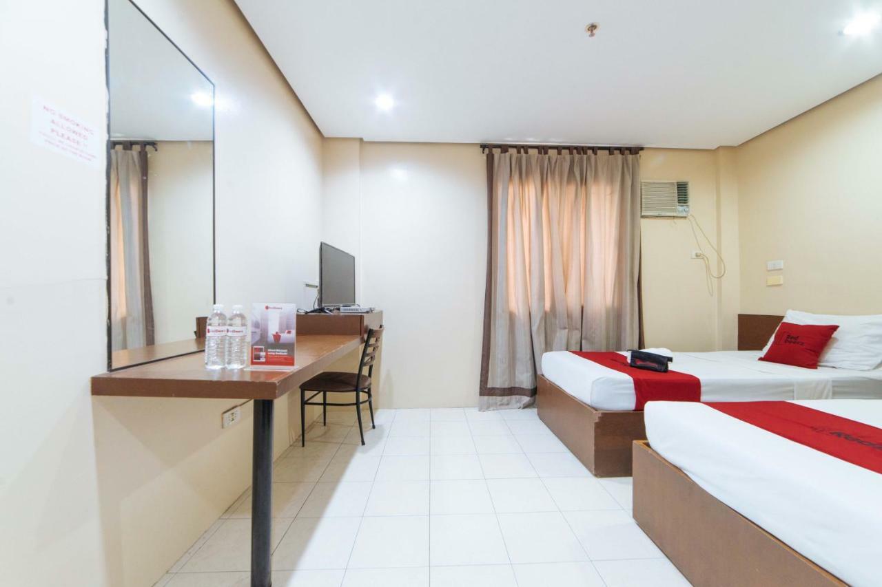 เรดดอร์ซ เนียร์ โอลองกาโป บัสเทอร์มินัล Hotel ภายนอก รูปภาพ